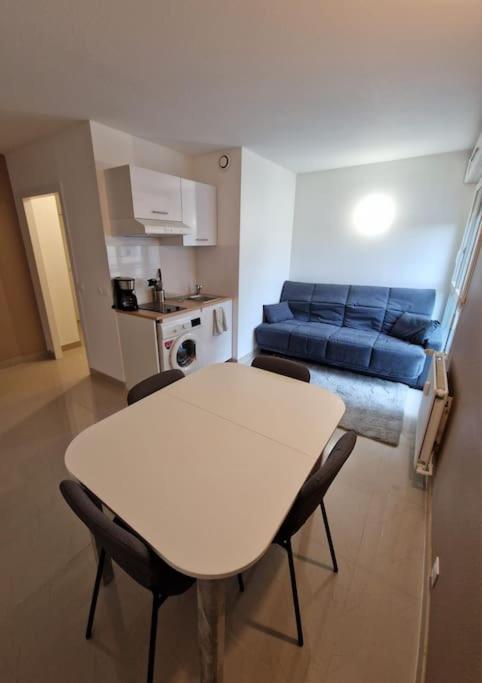 Residence Du Grand Stade Saint-Denis  Zewnętrze zdjęcie